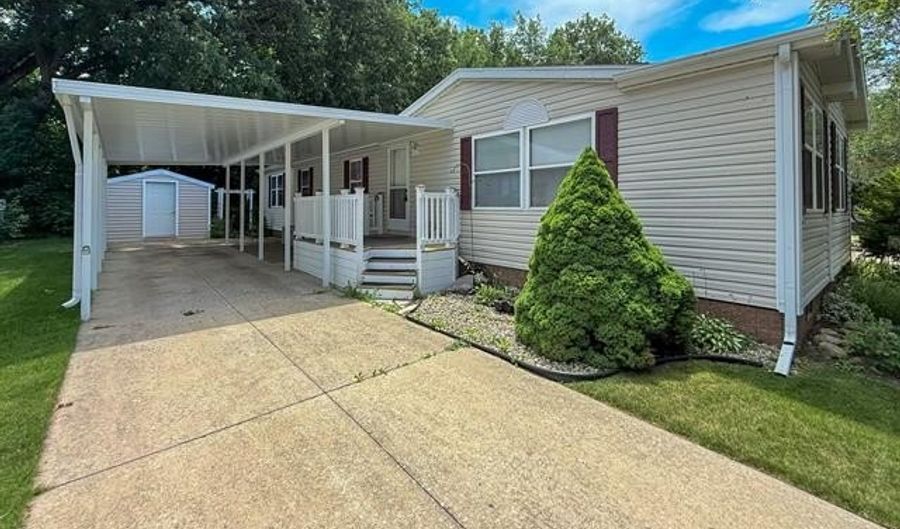 416 Raisin River Dr, Adrian, MI 49221 - 3 Beds, 2 Bath