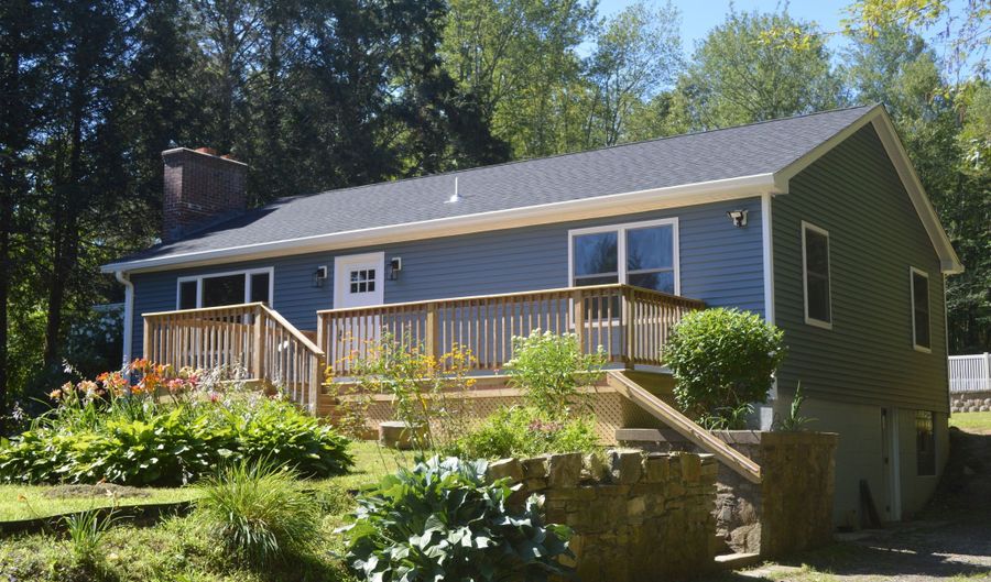 316 Westminster Rd, Canterbury, CT 06331 - 3 Beds, 1 Bath