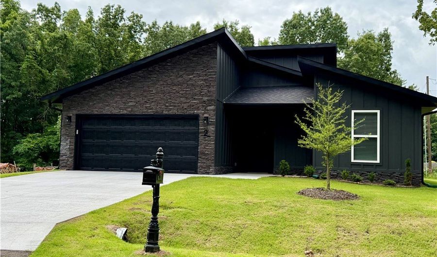 2 Fryer Ln, Bella Vista, AR 72715 - 2 Beds, 2 Bath