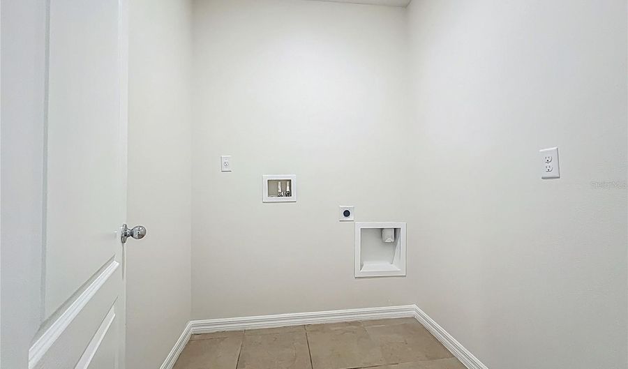 1835 JACKSON OAKS Dr, Bartow, FL 33830 - 3 Beds, 2 Bath