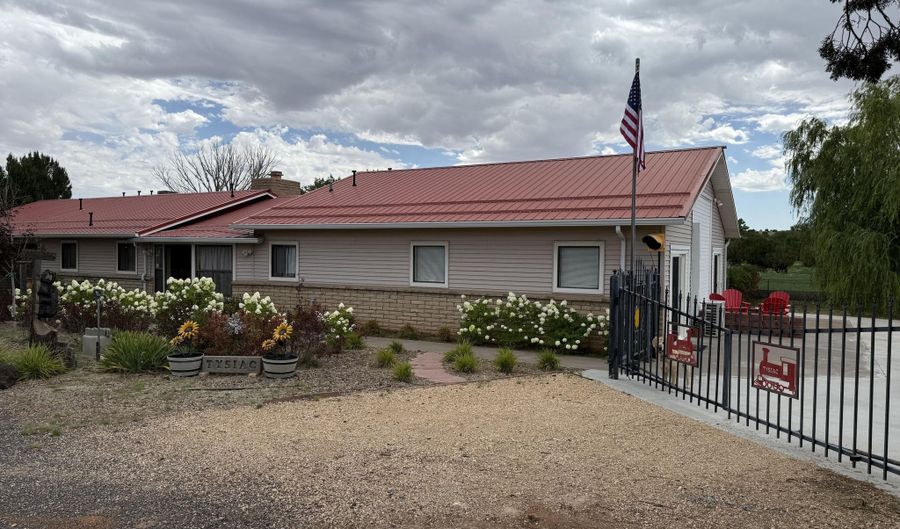 10 County Rd 5099, Concho, AZ 85924 - 4 Beds, 3 Bath