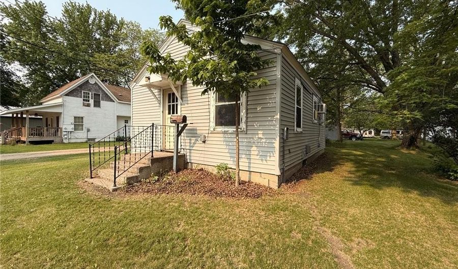 139 N Petrick St, Appleton, MN 56208 - 1 Beds, 1 Bath