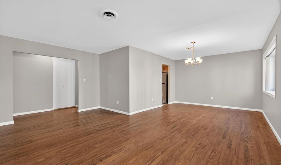 86 W 33RD St 211, Bayonne, NJ 07002 - 2 Beds, 2 Bath
