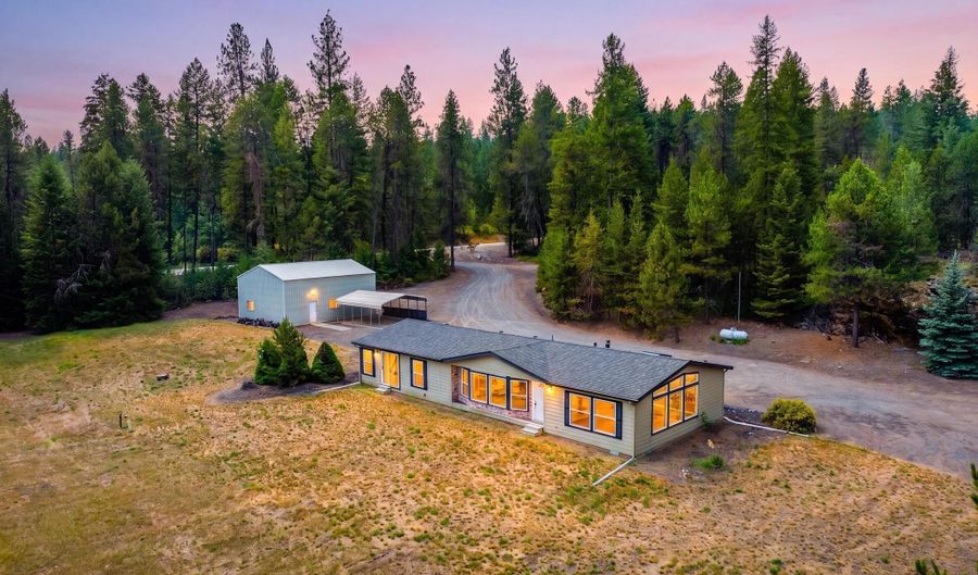 1255 Roberts Ln, Blanchard, ID 83804 - 3 Beds, 2 Bath