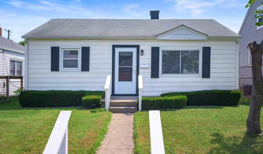 67 S 3rd Ave, Beech Grove, IN 46107 - 2 Beds, 1 Bath