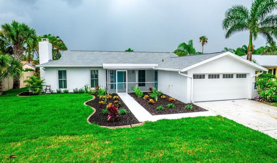913 SPINDLE PALM Way, Apollo Beach, FL 33572 - 4 Beds, 2 Bath