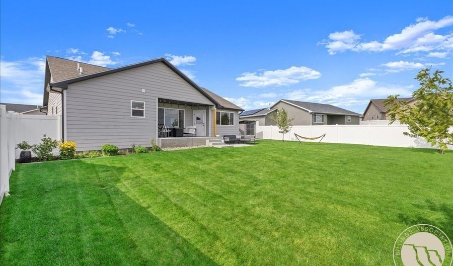 1425 Las Palmas Ave, Billings, MT 59105 - 5 Beds, 3 Bath