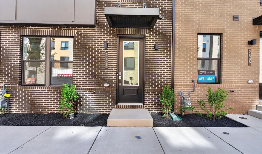 2507 LIGHT St, Baltimore, MD 21230 - 4 Beds, 5 Bath