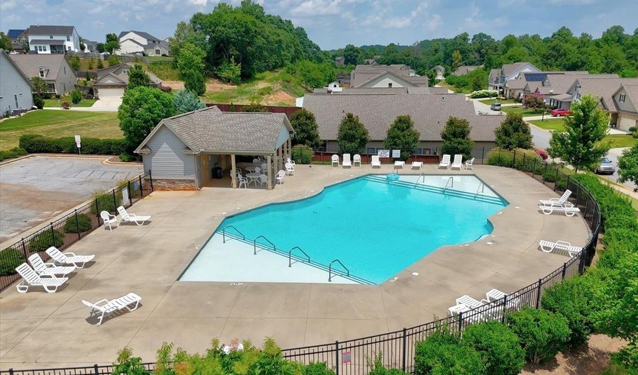 845 Deepwood Ct, Boiling Springs, SC 29316 - 4 Beds, 3 Bath