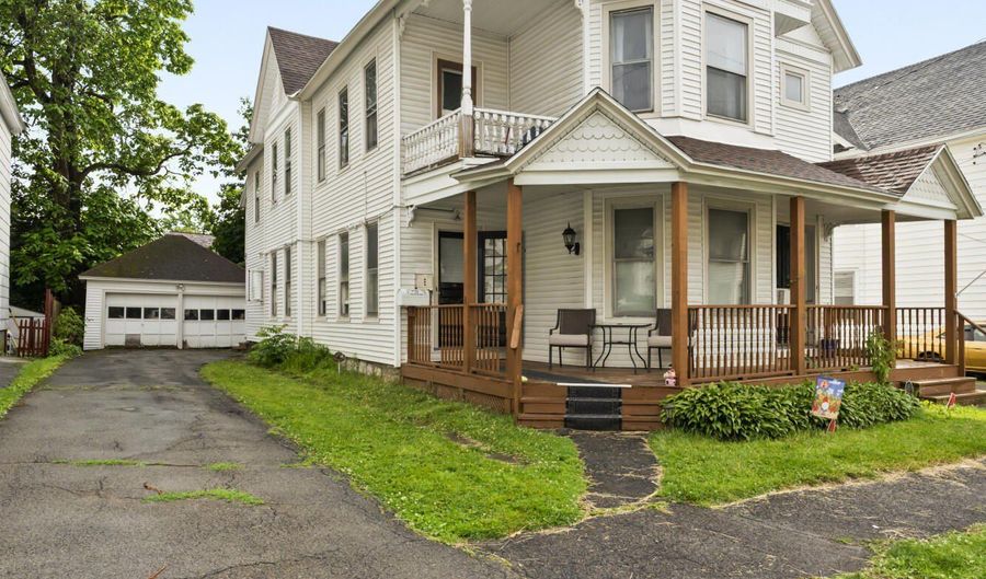 16 Lincoln Ave, Amsterdam, NY 12010 - 5 Beds, 3 Bath