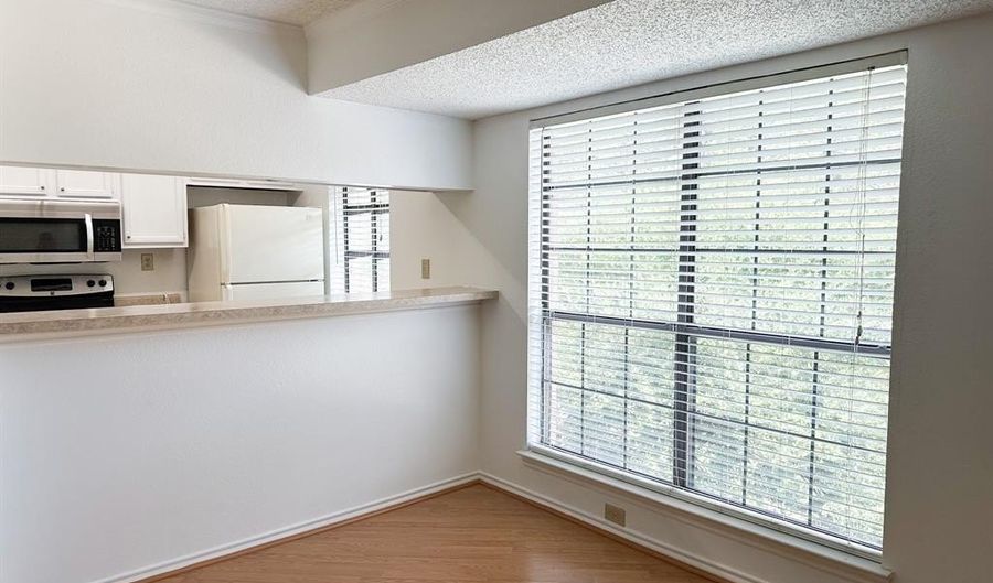 16301 Ledgemont Ln 273B, Addison, TX 75001 - 1 Beds, 1 Bath