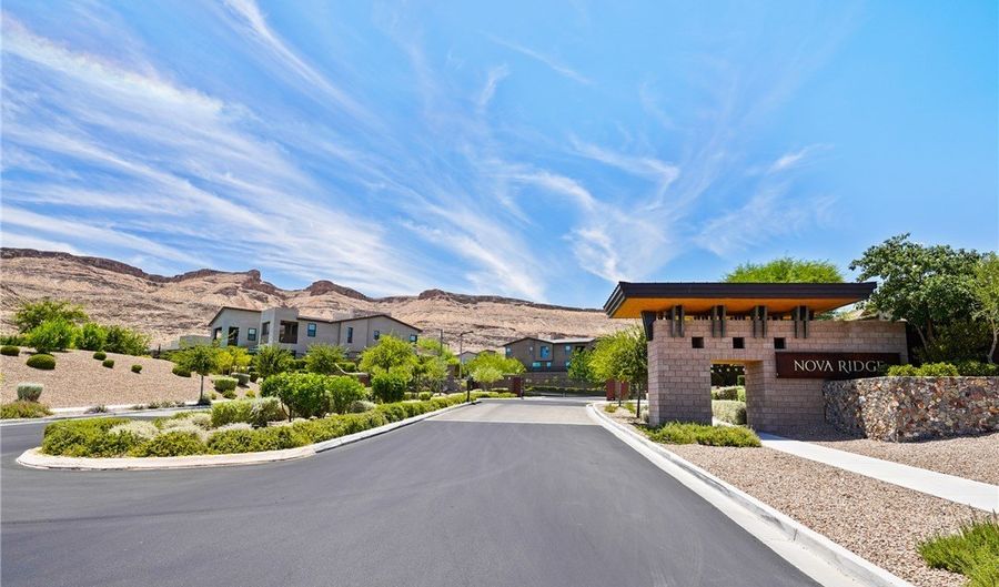 6865 Stellar Wind St, Las Vegas, NV 89135 - 4 Beds, 4 Bath