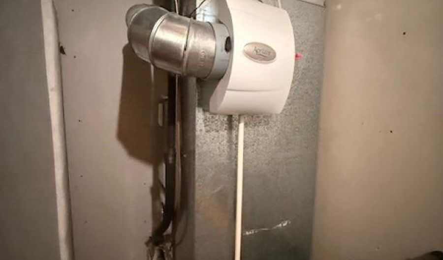 430 Torbert Blvd, Akron, IA 51001 - 4 Beds, 3 Bath