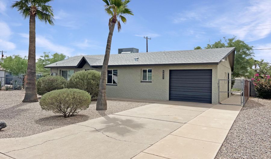 8921 W CORONADO Dr, Arizona City, AZ 85123 - 3 Beds, 2 Bath