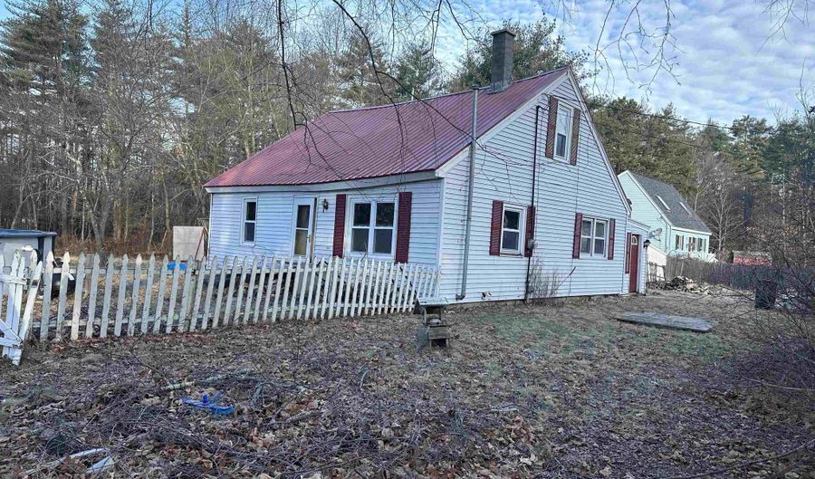 25 Crane Crossing Rd, Newton, NH 03858 - 3 Beds, 1 Bath