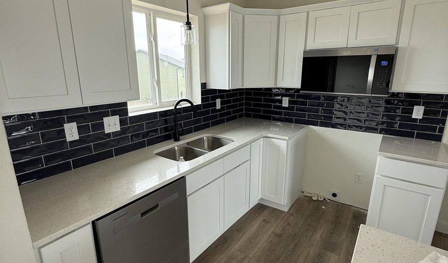 648 Valor Ct, Box Elder, SD 57719 - 3 Beds, 2 Bath