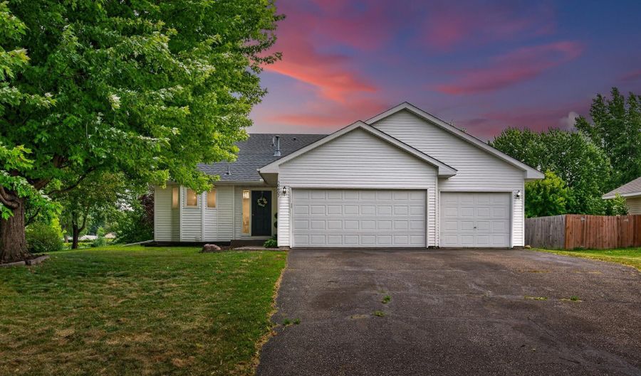 10607 56th St NE, Albertville, MN 55301 - 4 Beds, 2 Bath