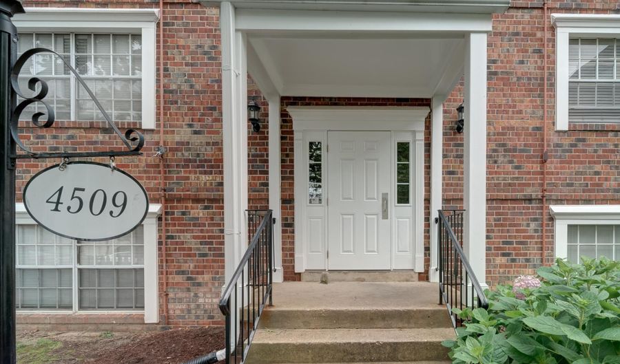 4509 ROMLON St 301, Beltsville, MD 20705 - 1 Beds, 1 Bath