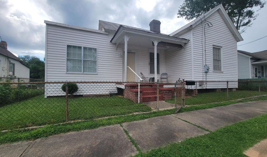 2006 Division St, Augusta, GA 30904 - 2 Beds, 1 Bath