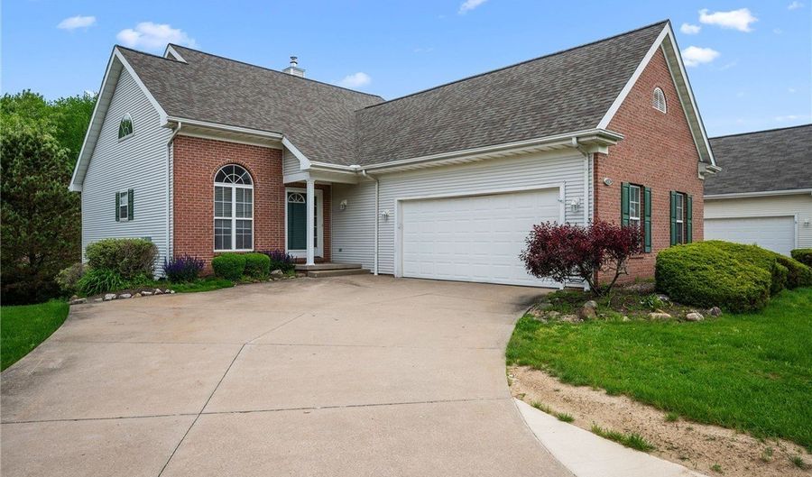 500 Glen Hollow Cir, Aurora, OH 44202 - 5 Beds, 4 Bath