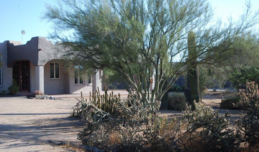 35407 N 54TH St, Cave Creek, AZ 85331 - 3 Beds, 2 Bath