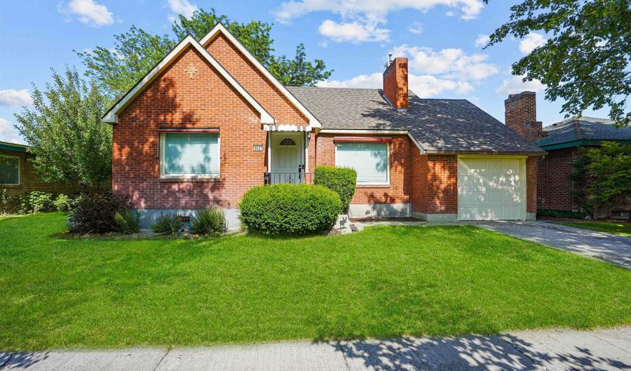 1627 Burton Ave, Burley, ID 83318 - 5 Beds, 2 Bath