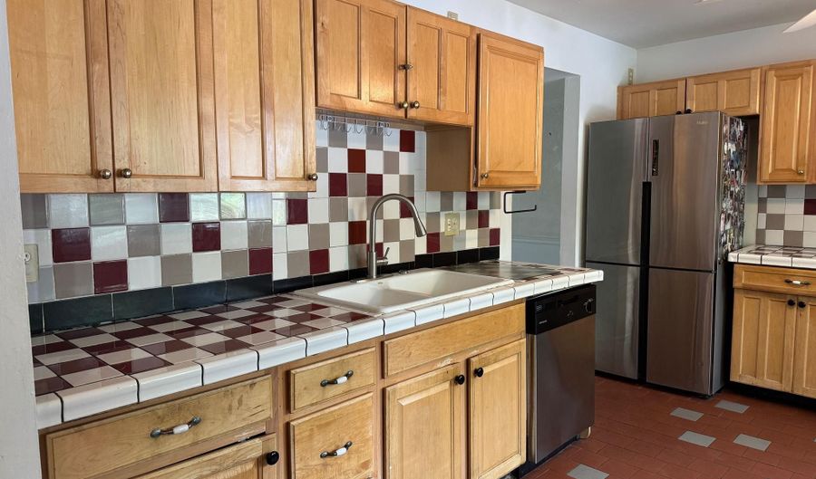 1512 WINTERBERRY Dr, Arnold, MD 21012 - 3 Beds, 2 Bath