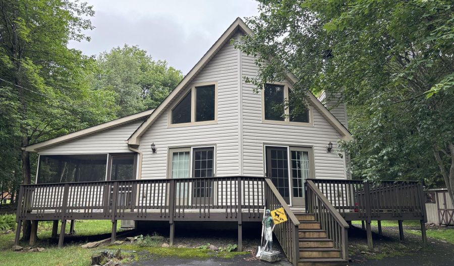 74 Chapman Cir, Albrightsville, PA 18210 - 3 Beds, 2 Bath