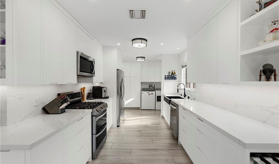 5030 Newcastle Ave, Encino, CA 91316 - 5 Beds, 3 Bath