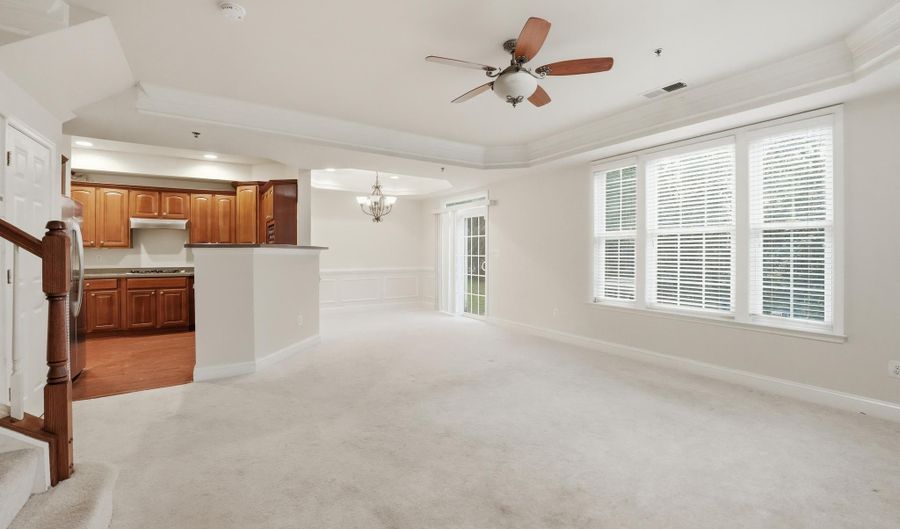 3553 HUNTLEY MANOR Ln, Alexandria, VA 22306 - 3 Beds, 3 Bath