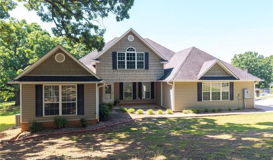 1415 Thomas Hl, Alma, AR 72921 - 4 Beds, 4 Bath