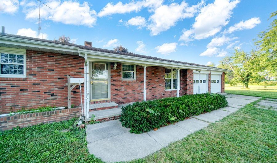 5875 US-127, Addison, MI 49220 - 3 Beds, 1 Bath