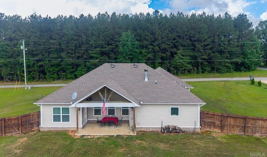 27934 S Sardis, Bauxite, AR 72011 - 3 Beds, 2 Bath