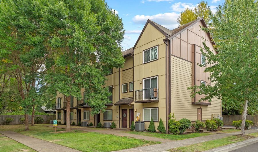 2924 SW TRANQUILITY Ter, Beaverton, OR 97003 - 3 Beds, 3 Bath
