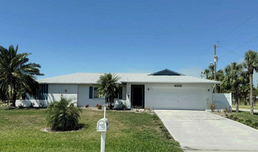 18161 Interlochen Ln, Alva, FL 33920 - 3 Beds, 2 Bath