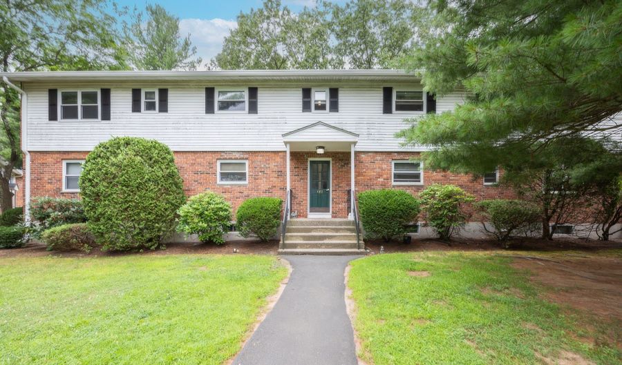 486 Oak Ave 50, Cheshire, CT 06410 - 2 Beds, 1 Bath