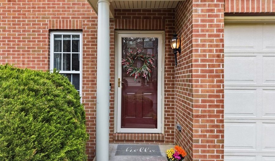 184 Southern Vly, Adams Twp., PA 16046 - 3 Beds, 4 Bath