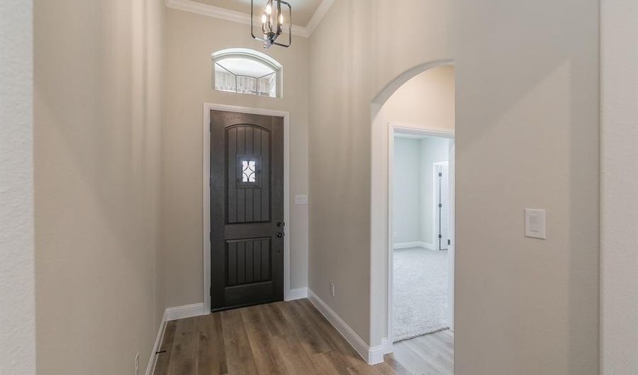 213 Navajo Trl, Alvarado, TX 76009 - 3 Beds, 3 Bath