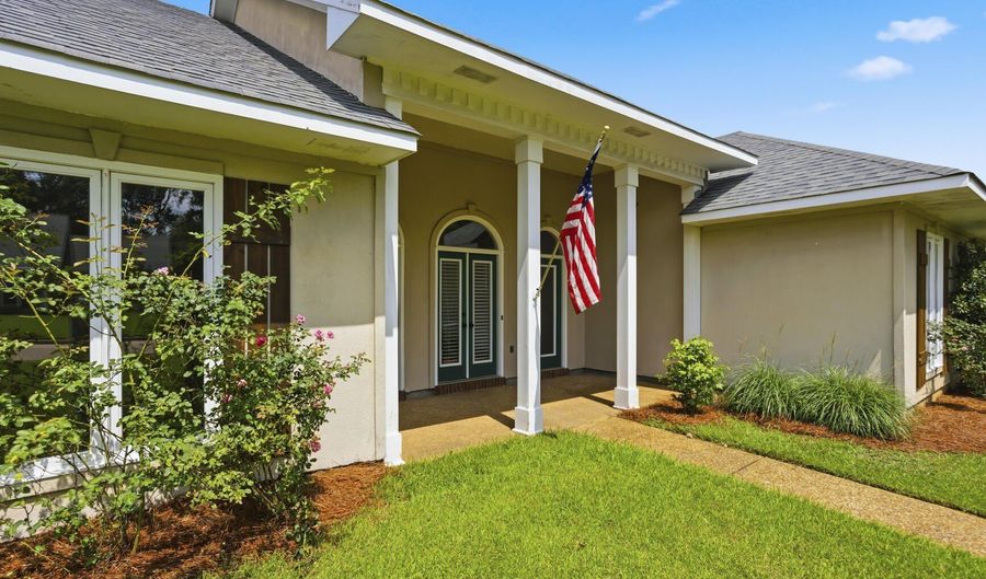 205 Cherry Dr, Brandon, MS 39042 - 3 Beds, 2 Bath