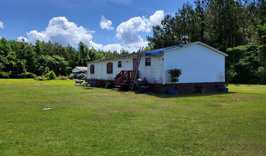 241 Hickory Ln, Aurora, NC 27806 - 4 Beds, 2 Bath