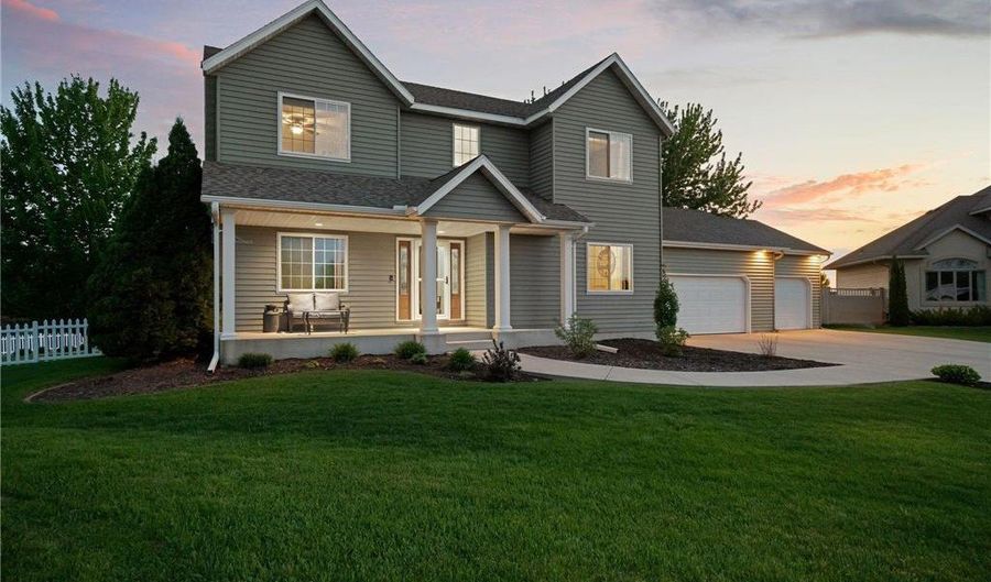 2703 10th Ave SW, Austin, MN 55912 - 5 Beds, 4 Bath