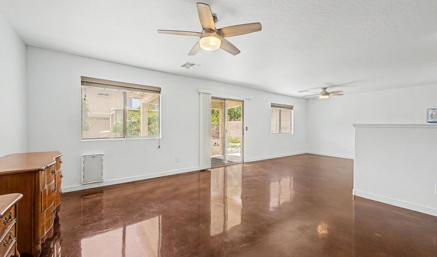 12371 W TURNEY Ave, Avondale, AZ 85392 - 4 Beds, 3 Bath