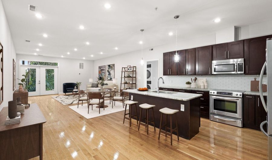 610 NEWTON Pl NW 4, Washington, DC 20010 - 2 Beds, 2 Bath