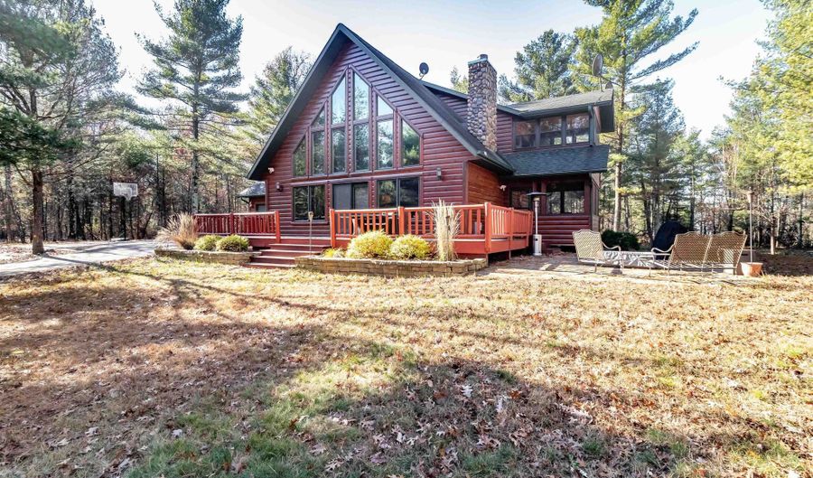 717 W 17th Ln, Arkdale, WI 54613 - 4 Beds, 3 Bath