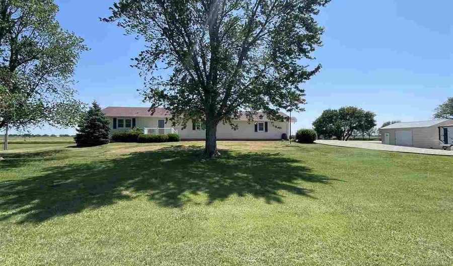 1104 Old Highway 40, Abilene, KS 67410 - 3 Beds, 2 Bath