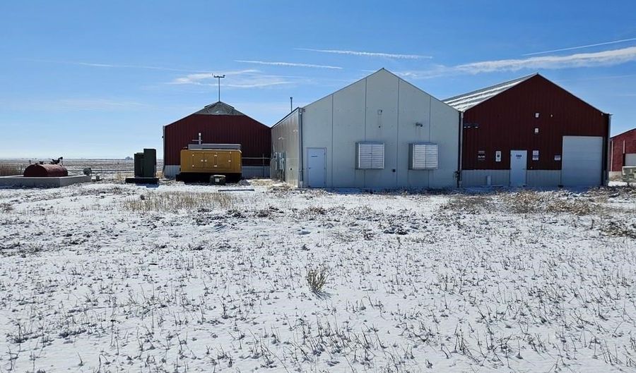 40444 Bush Rd, Avondale, CO 81022 - 3 Beds, 3 Bath