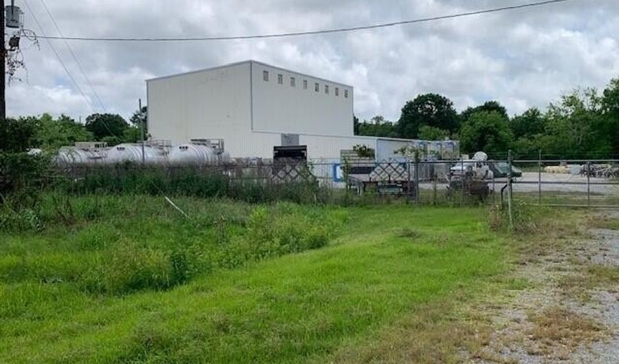 3416 Veterans Memorial Dr, Abbeville, LA 70510 - 0 Beds, 0 Bath