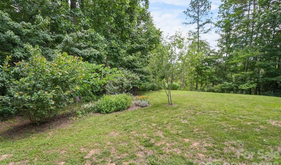 24 Merriwood Trl, Arden, NC 28704 - 3 Beds, 3 Bath