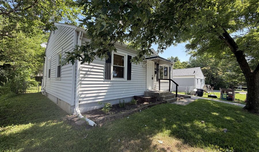 416 Byland Dr, Beech Grove, IN 46107 - 2 Beds, 1 Bath