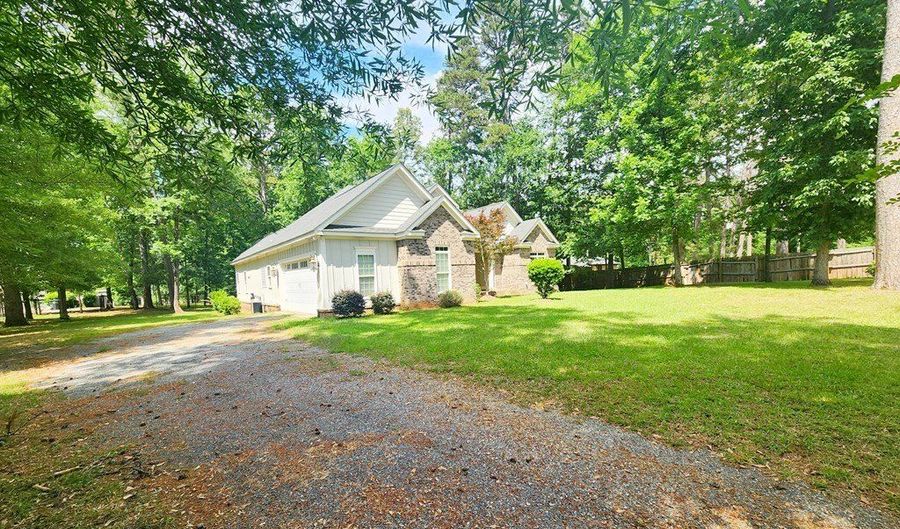 3631 Quail Hollow Rd, Albany, GA 31721 - 4 Beds, 2 Bath